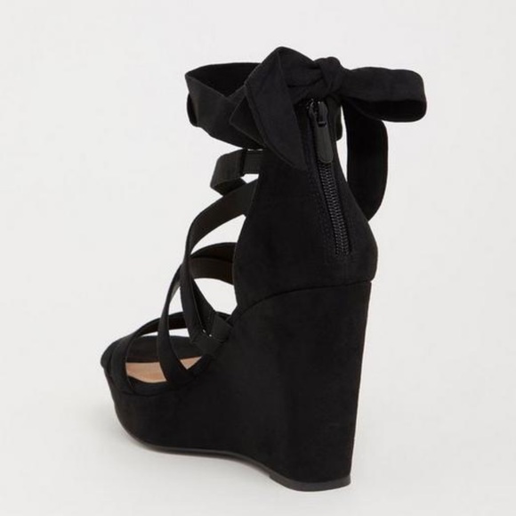 Strappy Wrap Platform Wedge (WW) - Picture 3 of 5